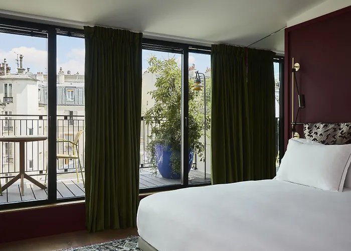 Le BalluHotel Parijs